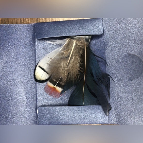 FADACHY Classic Fedora Hats for Men & Women’s Wide Brim Felt Hat Red W Feathers - Picture 2 of 10